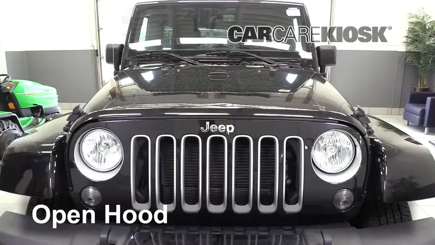 2018 Jeep Wrangler JK Unlimited Sahara 3.6L V6 Capó